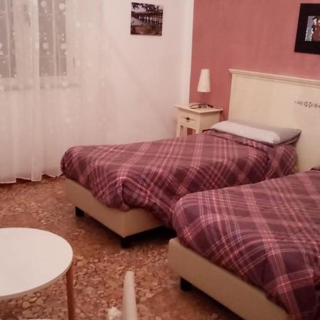 Bed and Breakfast Sa Rosa E Su Trapperi Oschiri Zewnętrze zdjęcie
